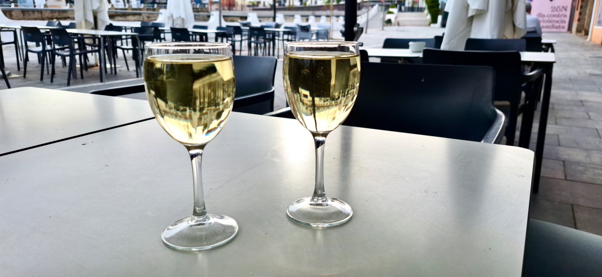 2 wijntjes voor € 3.60